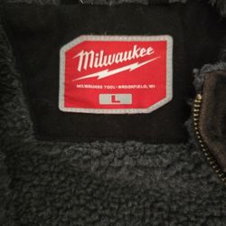 Men's Large Black Heavy-Duty Sherpa-Lined Vest with 5-Pockets. BY   Milwaukee