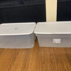 2 Used Plastic Bins . Both 4$
