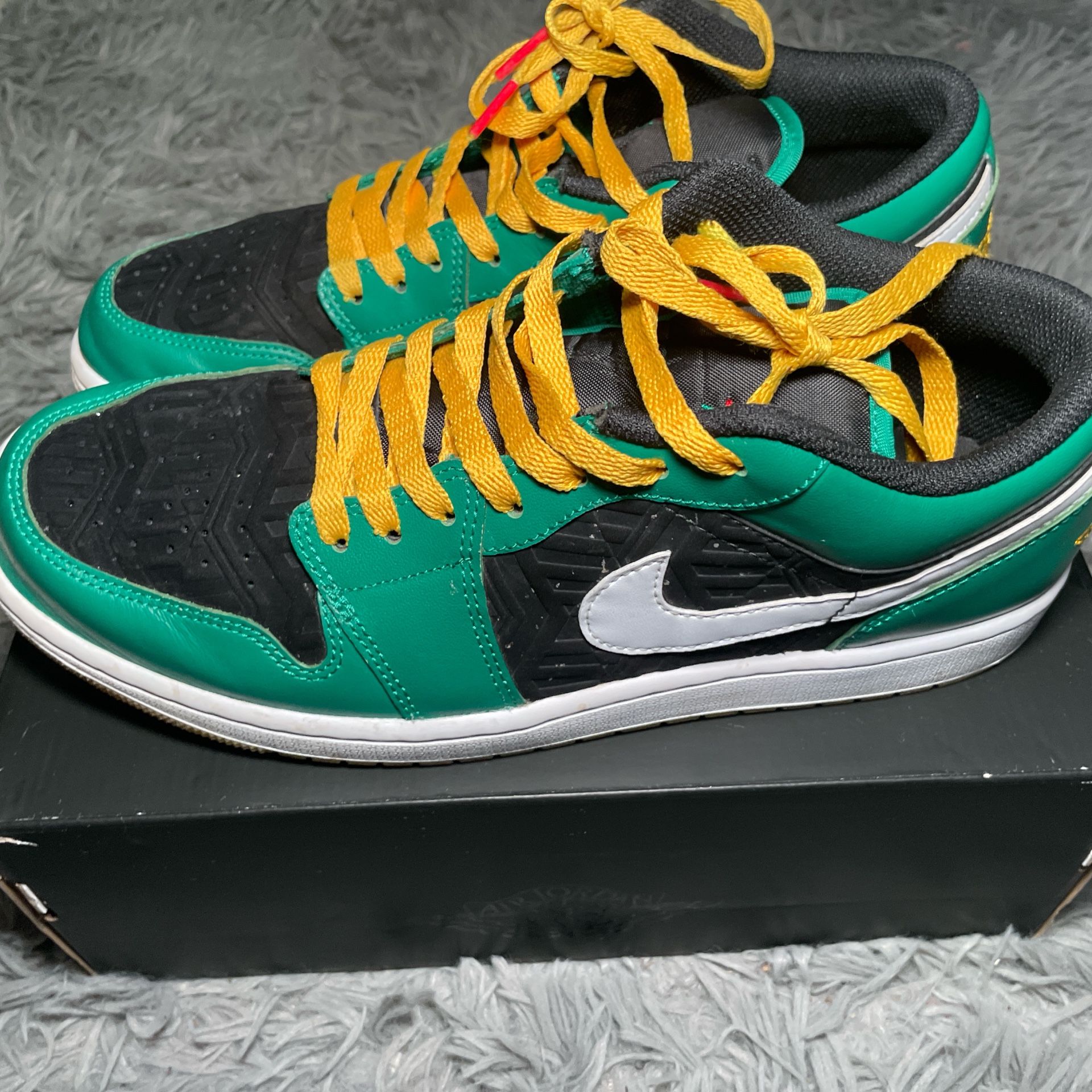 AIR JORDAN 1 LOW SE
