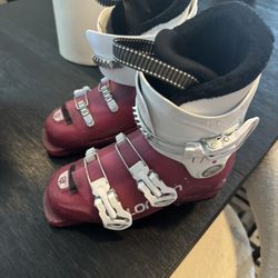 Girls/womens Ski Boots