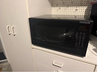 Furniture & Household Items for Sale – Great Condition!