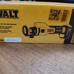 DeWalt XR Drywall Cut Off Tool