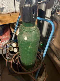 Oxy-acetylene torch set-up