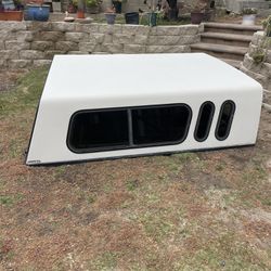 1990 Ford 150 Bronco Camper Shell