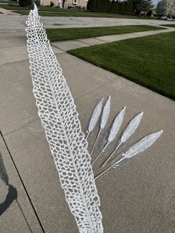 FLORAL - WHITE, 6pcs, 49in’, NEW, Feather Look, Shimmery