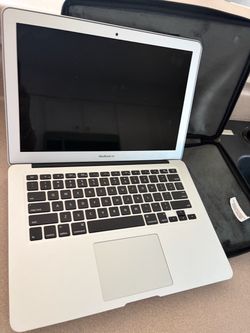 Apple MacBook Air Laptop