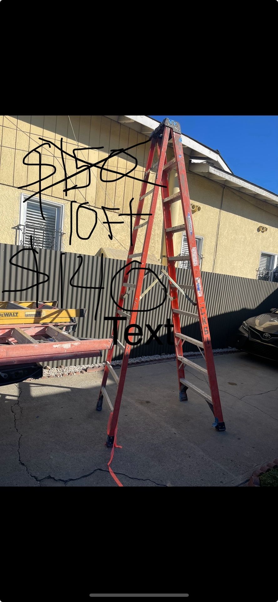 Excellent Condition Fiberglass Ladders