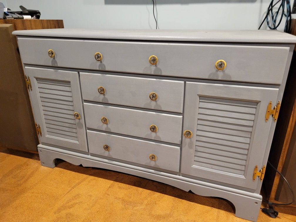 Solid Wood Console/ Drawers
