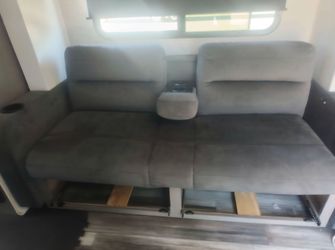 Jackknife sofa