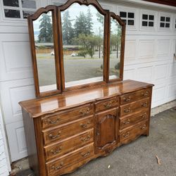 Ethan Allen Dresser
