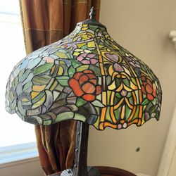 Price Cut- Tiffany Vintage Lamp
