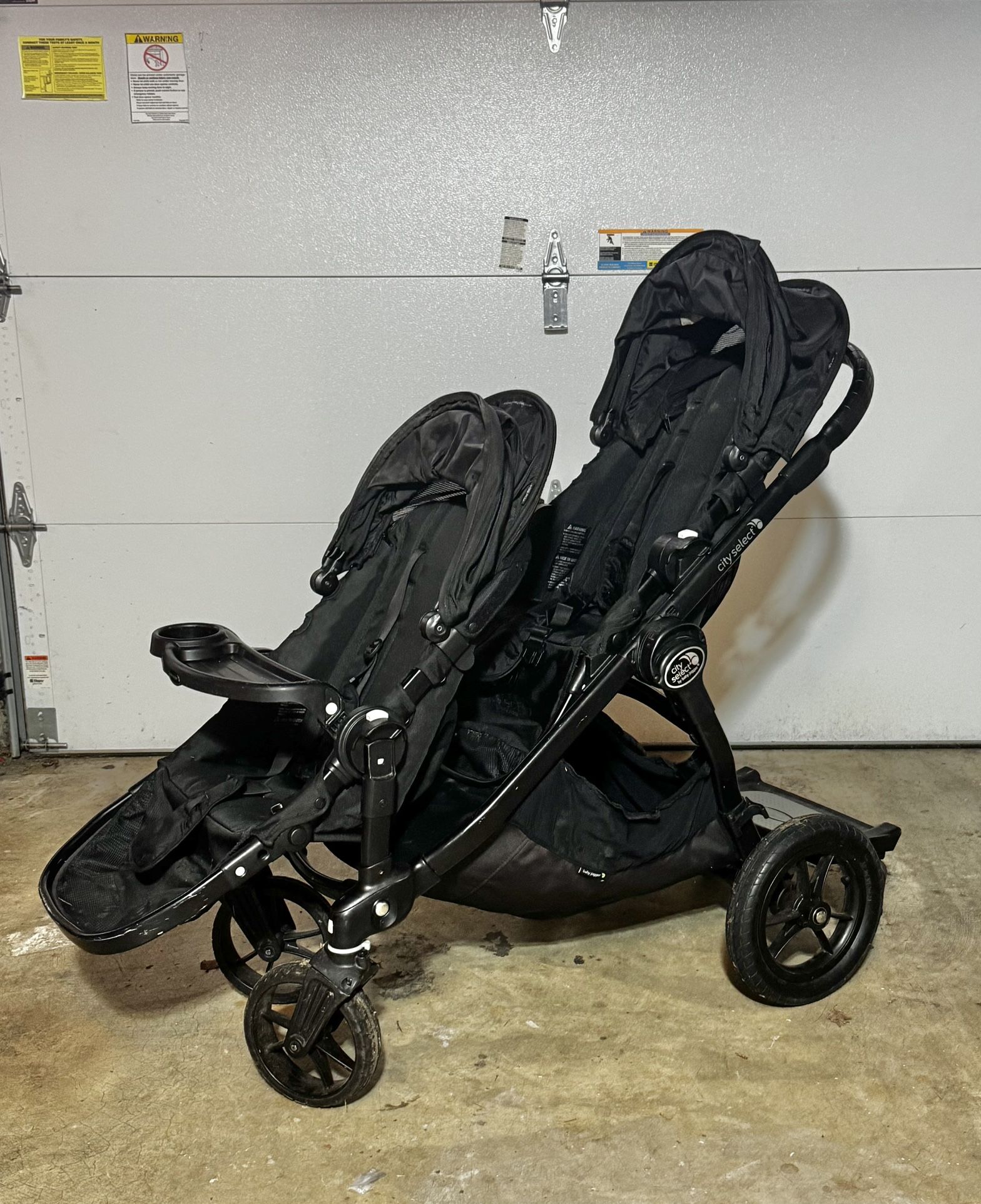 City Select Double Stroller With Kickboard