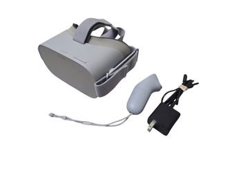 Oculus Go Standalone Virtual Reality Headset w/ 1 Controller 32GB MH-A32