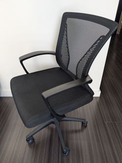 Ergonomic office chair