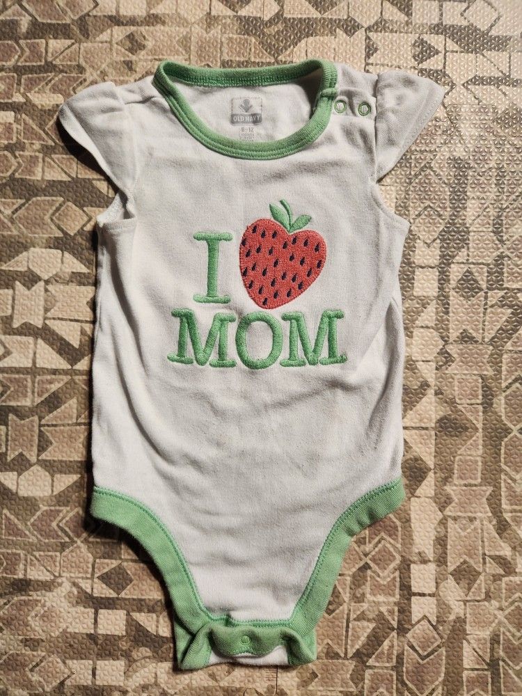 Old Navy 6-12M I Strawberry Heart Mom Snapbutton Bodysuit