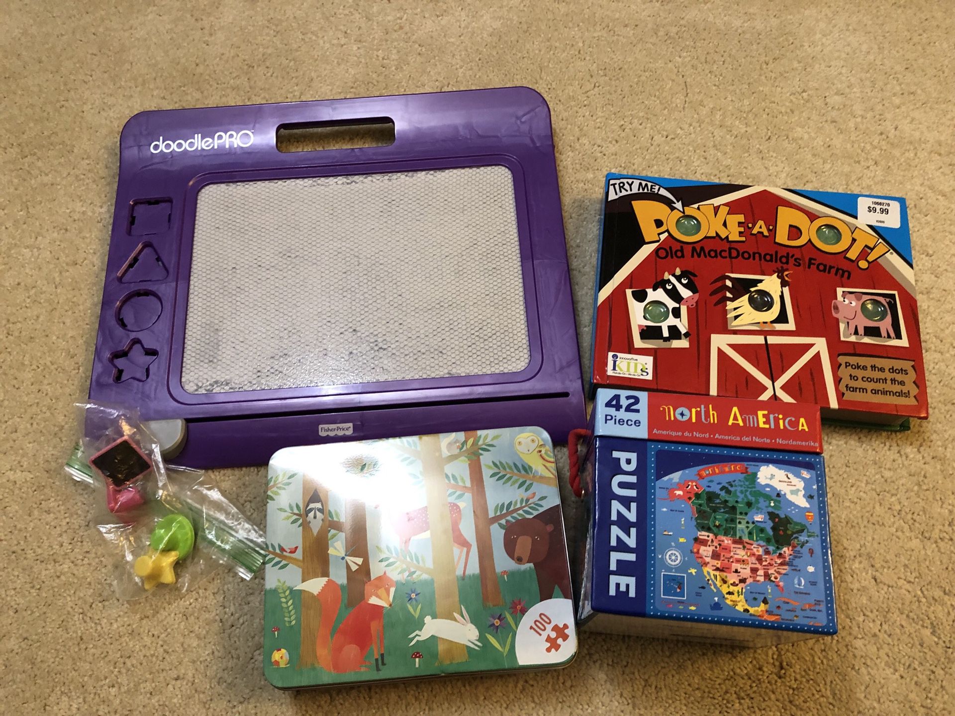 Drawing pad Games and Puzzles Book