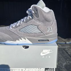 Jordan wolf 5 new size 12 300 firm