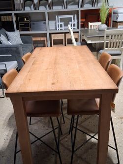 Dining or bar area with the counter height table with 4 counter height chairs (New)