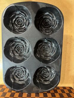 Nordic Ware Rose Bud Pan