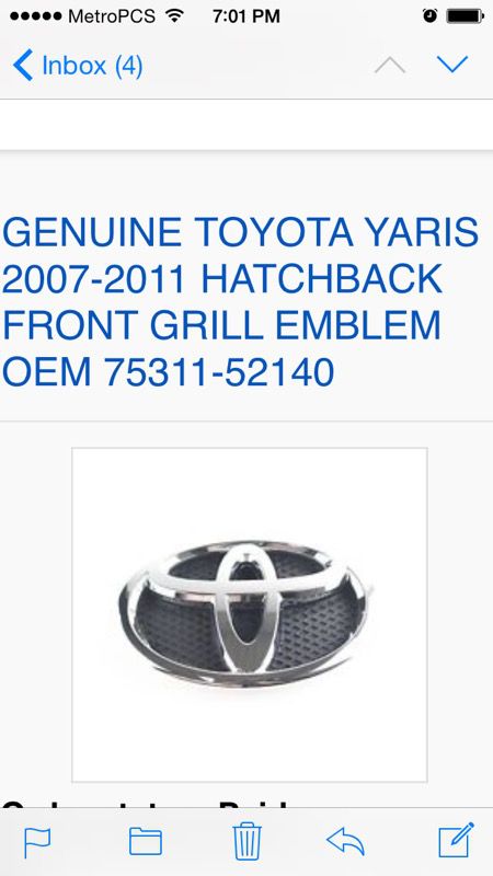 07-11 Toyota Yaris front bumper emblem