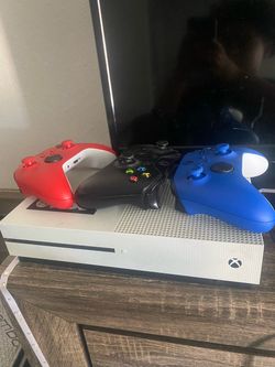 Xbox One S Console with 3 Controllers
