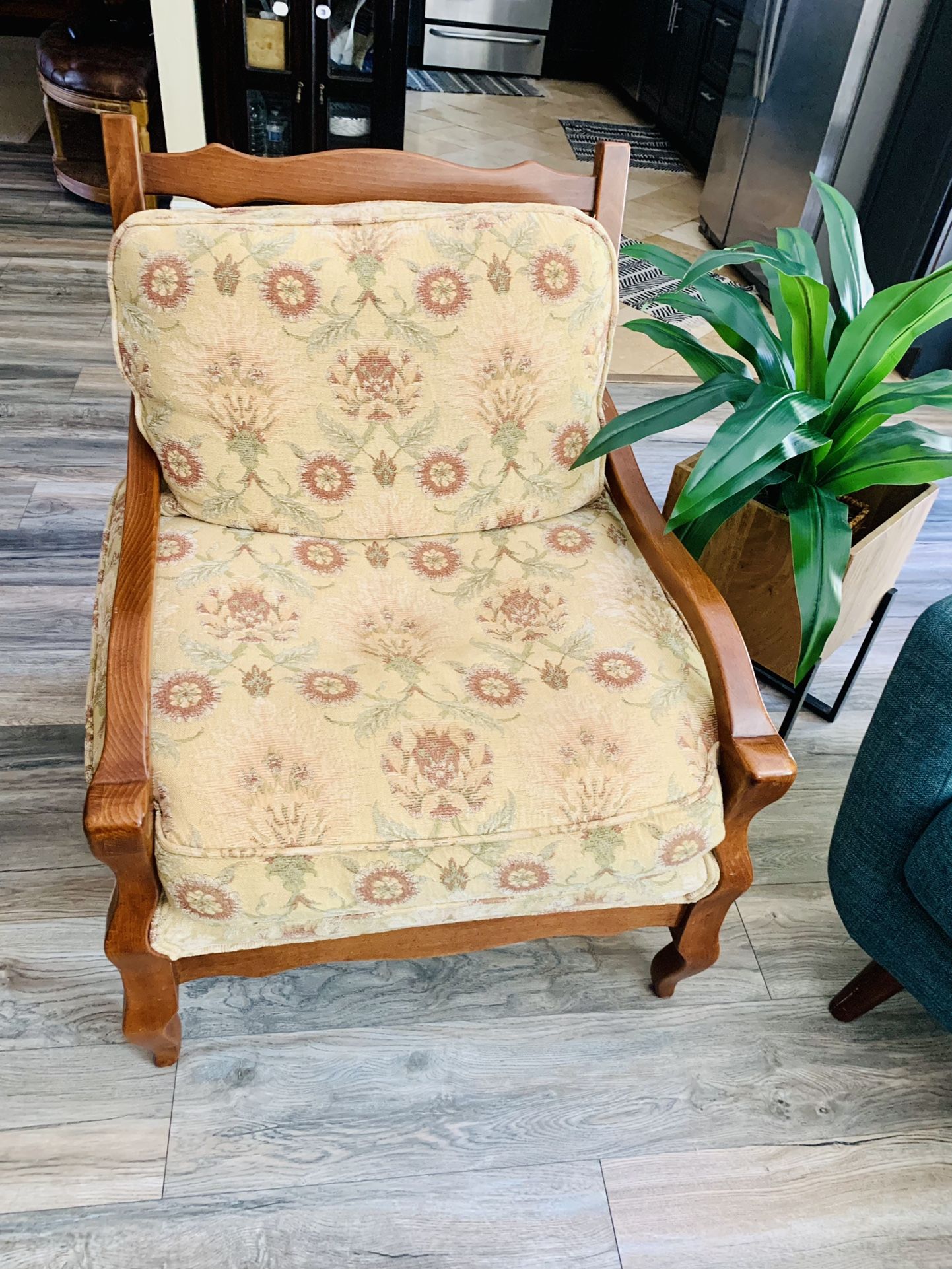 Comfy Chair $20
