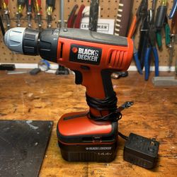 Black And Decker Drill Like Brand New. With charger.