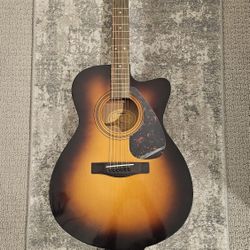  YAMAHA GUITAR (KEITH URBAN)