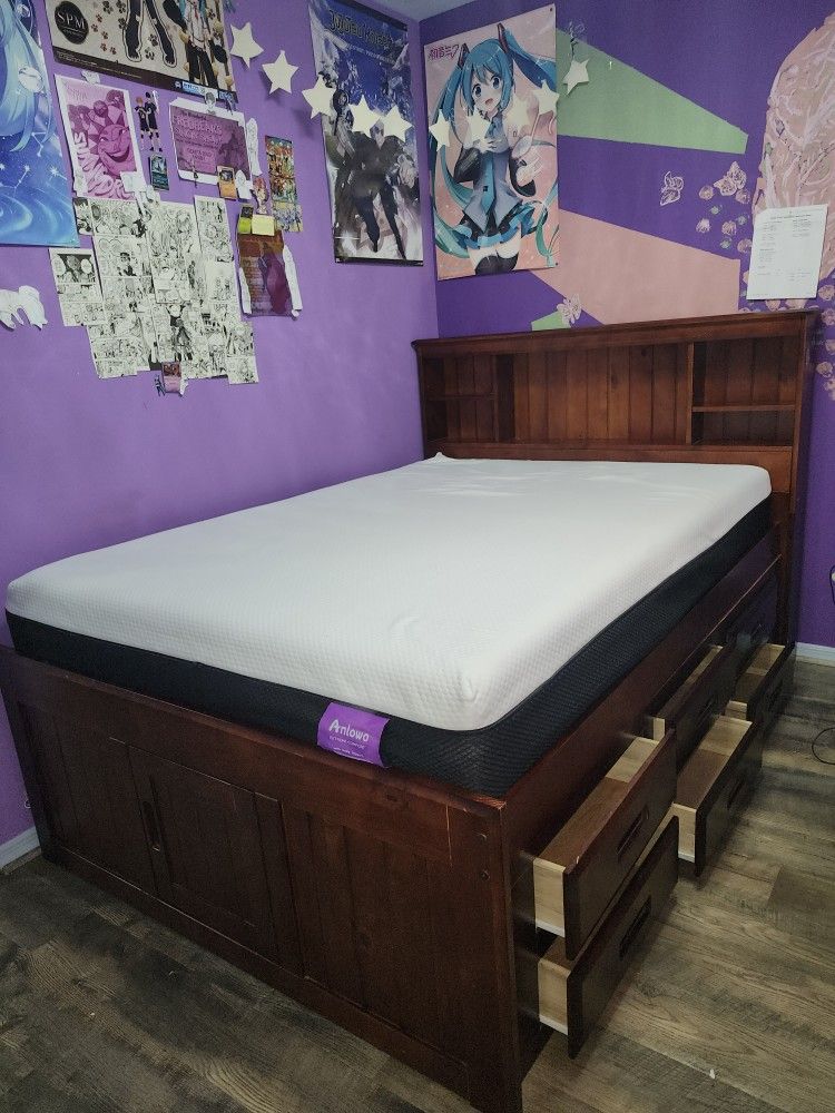 Solid Wood FULL size With 6 Drawers Headboard Shelf. With Brand New 10. Inches Mattress and Has Mattress Cover And New Like New Full Sheet Set .