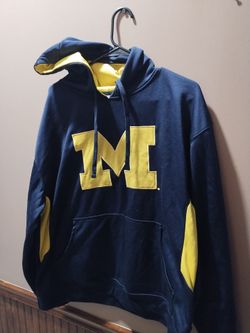 University of Michigan Hoodie Size XL 46/48