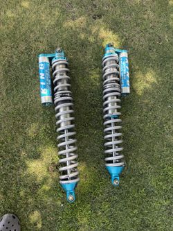 King Coilover Shocks w/ Reservoirs 