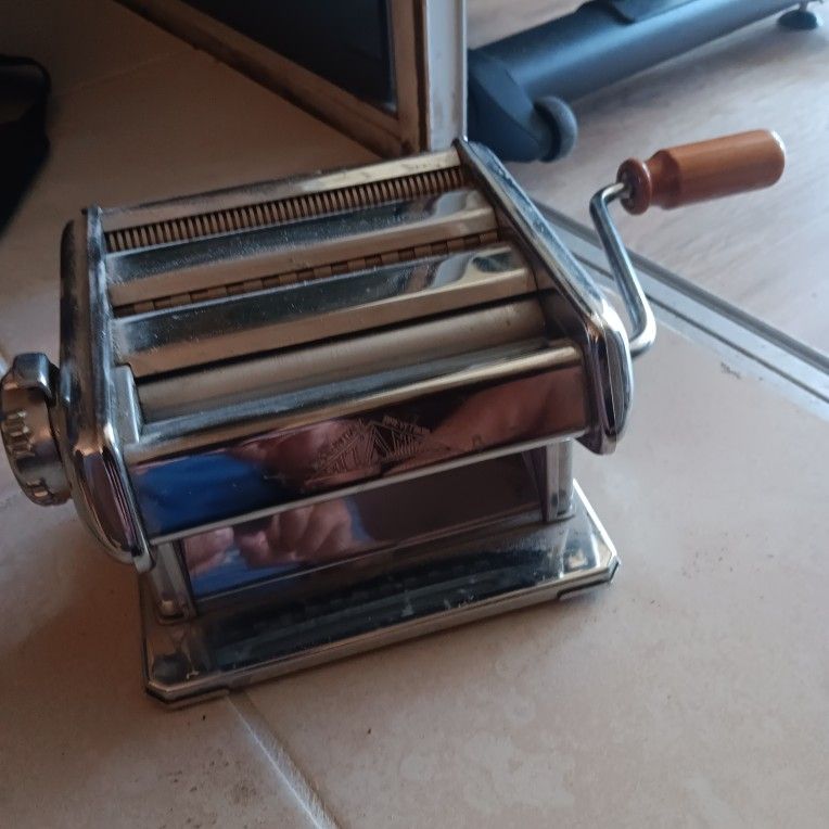Pasta Making Machine