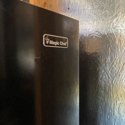 Refrigerator Magic Chef 