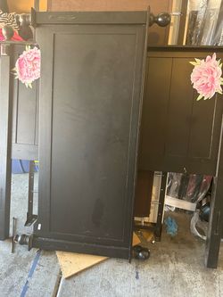 Black full bed frame flower accessories