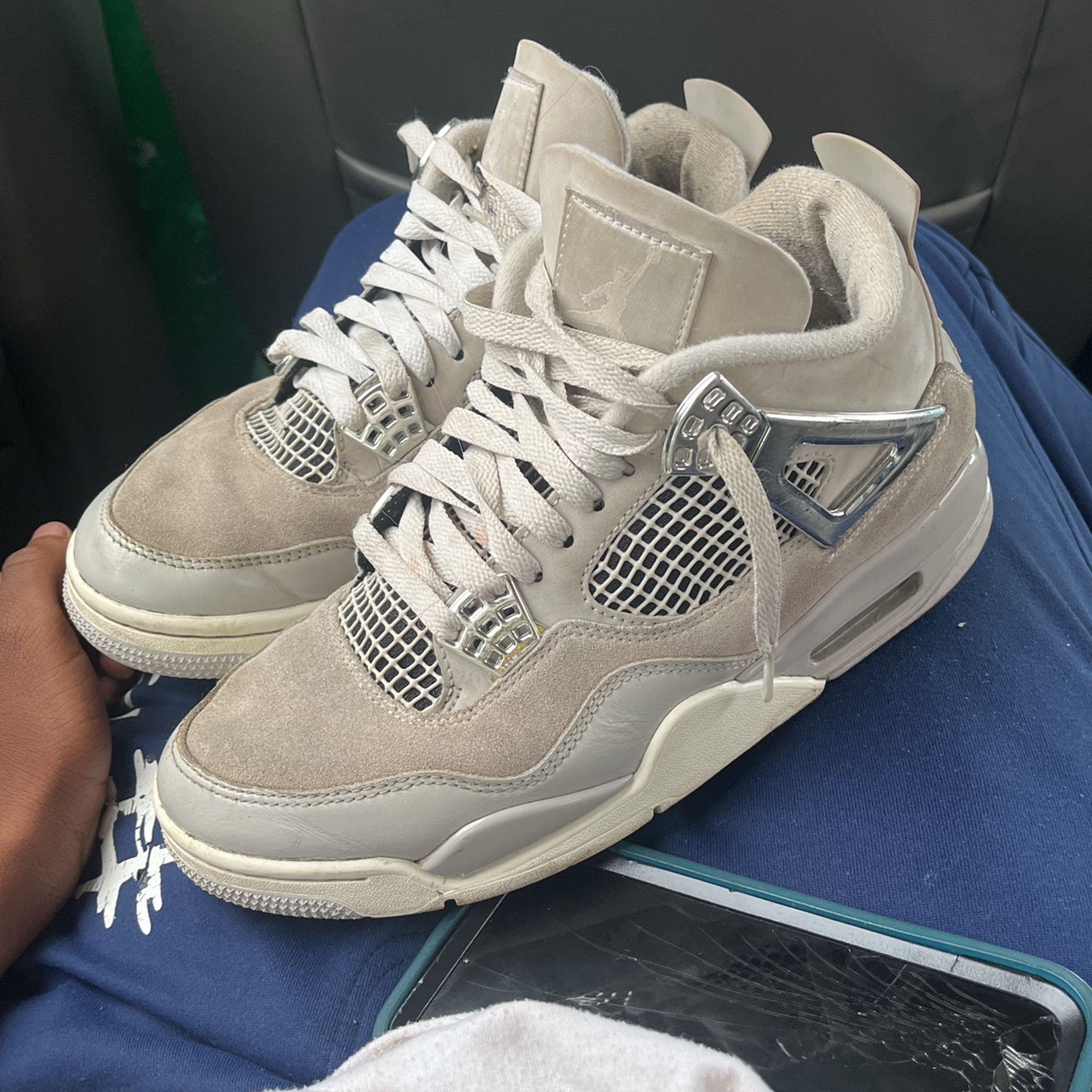Jordan 4 (Frozen Moments)