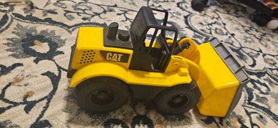 Cat truck toy
