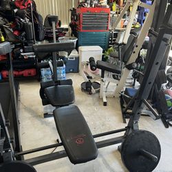 WEIGHT BENCH PLUS ADJUSTABLE  DUMBBELLS!