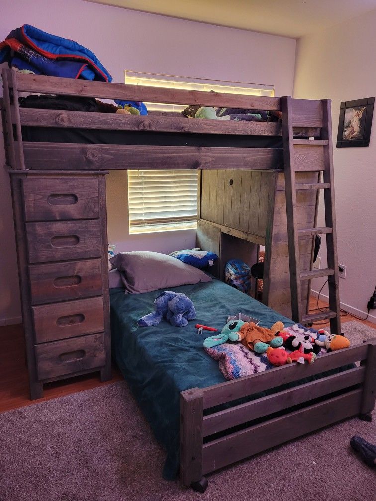 Twin Loft Bed And Desk, From Jerome's for Sale in Chula Vista, CA OfferUp