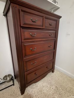 Dresser/night dresser