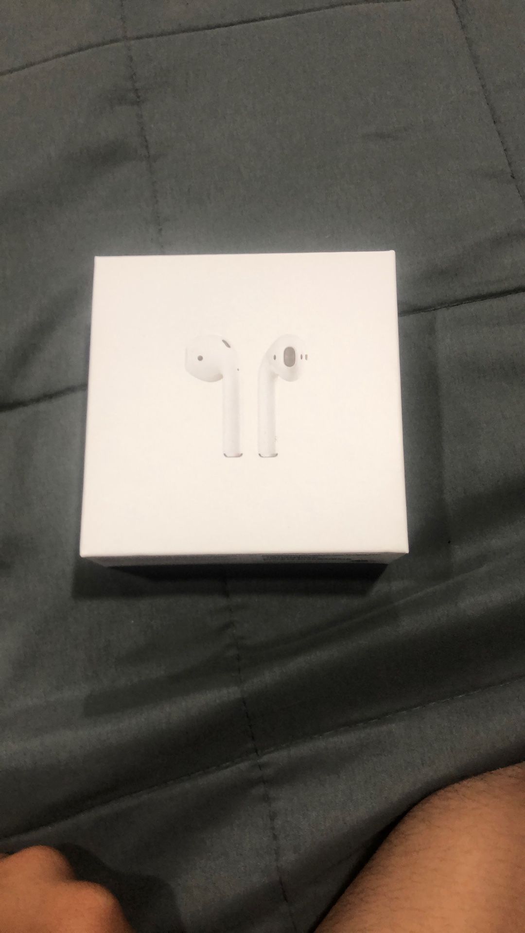 AirPods Gen 2