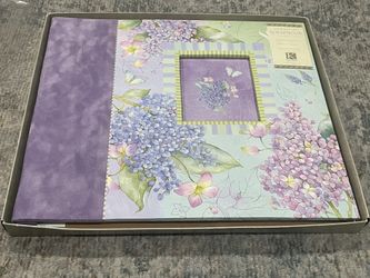 K&Company Scrapbook Album with Hydrangea Design. 