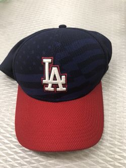 LA fitted hat size XL