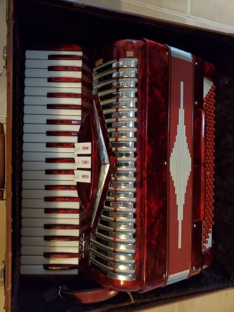 made in Italy accordion.