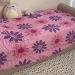 Twin Day double bed and mattress