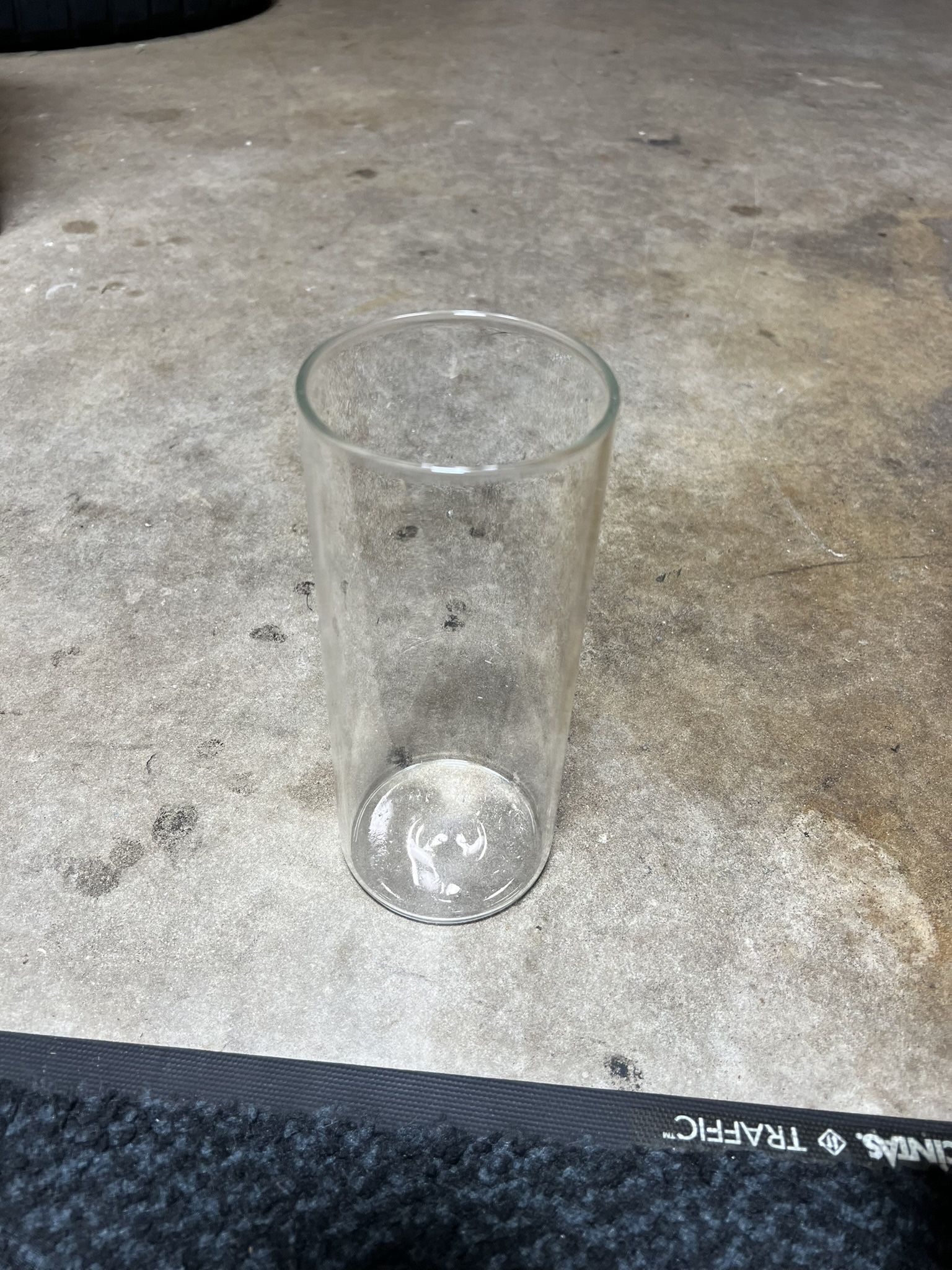 (36) 3 1/4x8 Vases