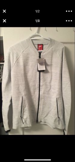 Men’s Nike tech fleece jacket large