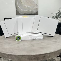 15” Apple MacBook Air 8gb M2 Chip 512gb 