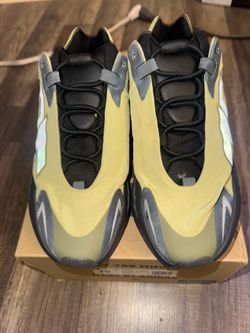 Yeezy 700