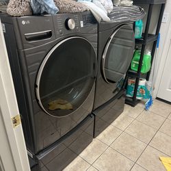 LG WASHER /DRYER SET