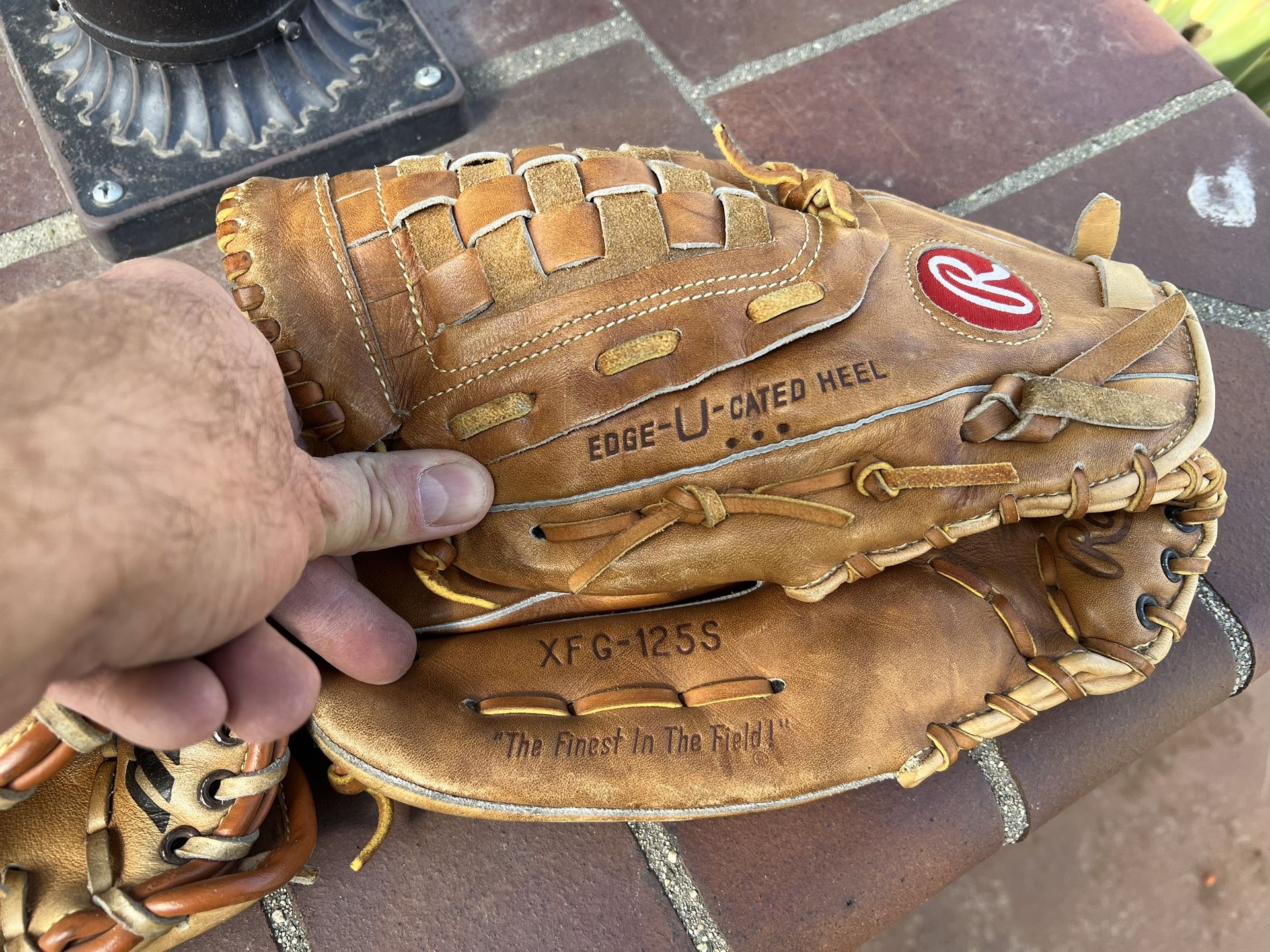 Baseball Gloves Left Handed